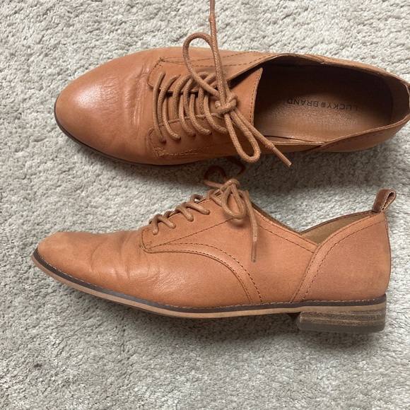 Lucky Oxford’s in Caramel - Picture 1 of 5